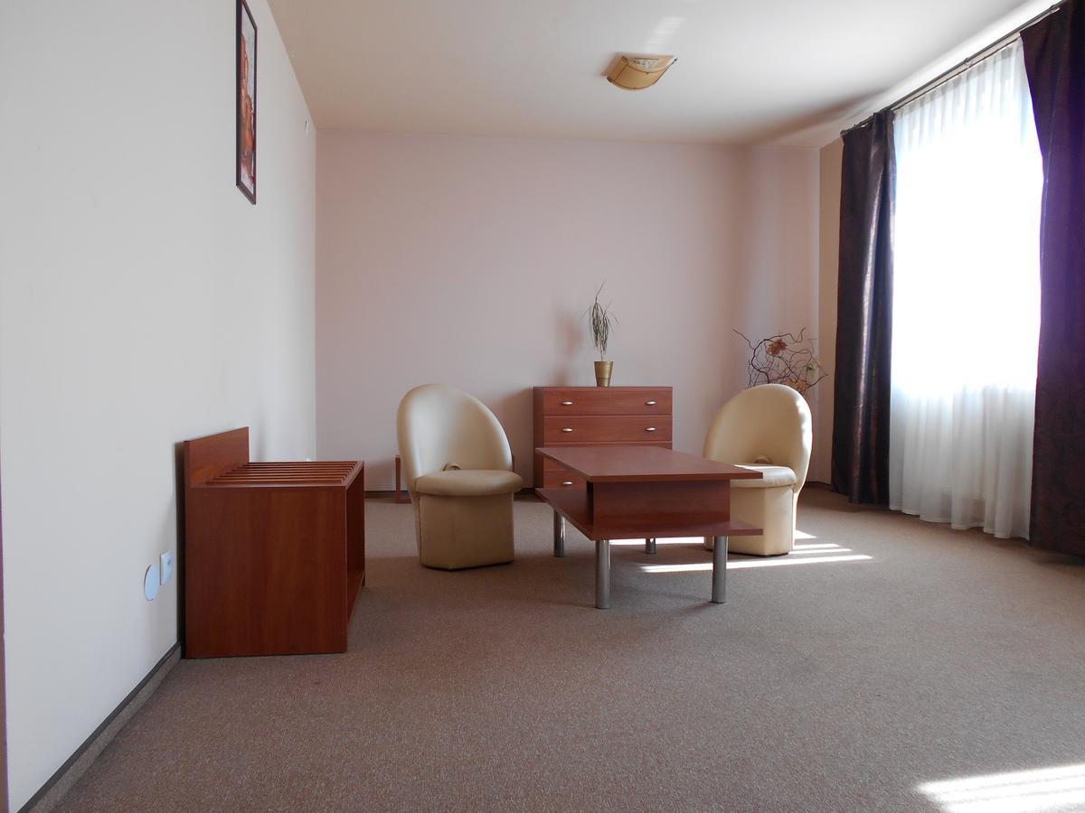 Hotel Astor Radom Kültér fotó