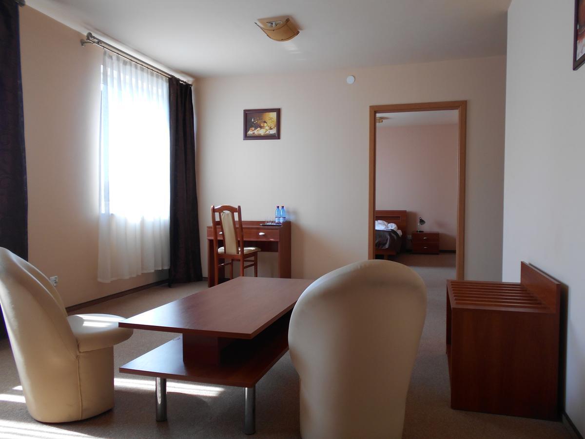 Hotel Astor Radom Kültér fotó